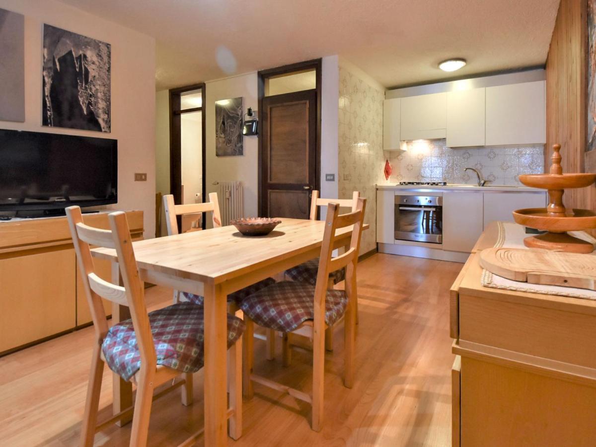 Apartment Fienili Di Brenta-2 By Interhome 마돈나 디 캄필리오 외부 사진